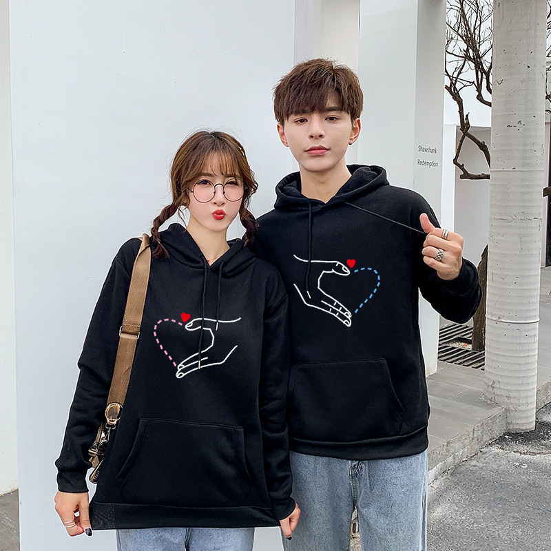 Áo nỉ đôi( giá đã gồm 2 áo) có mũ  in hình tim nửa bàn tay và đường viền