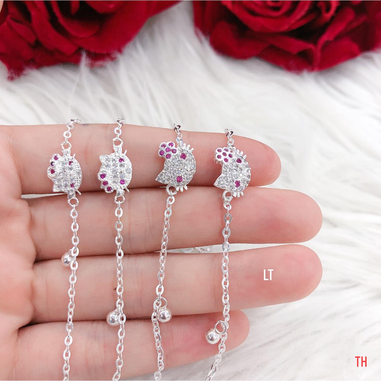 Lắc tay bạc Hello Kitty cho bé gắn chuông