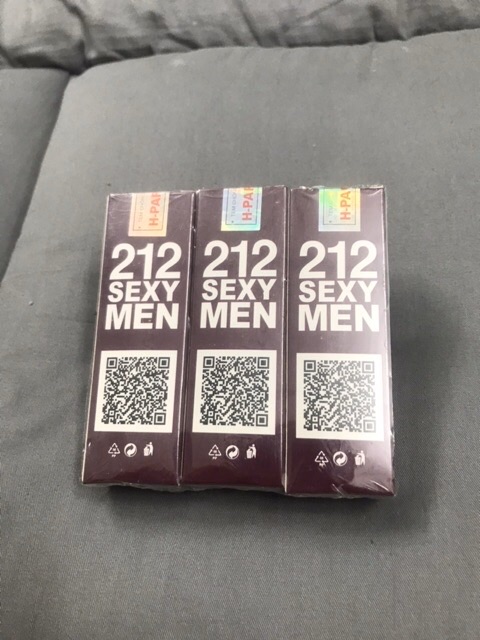 Tinh dầu thơm 212 SEXY MEN (12ml)