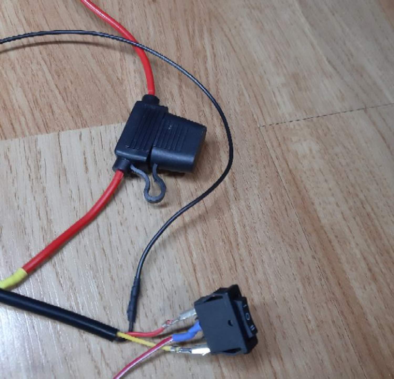 công tắc đèn trợ sáng 2 màu