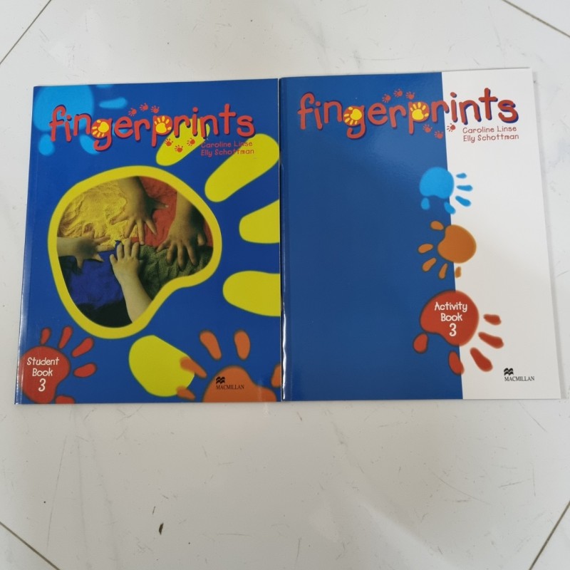Bộ Finger Prints 3 ( bộ 2 cuốn ) cho bé tập làm quen với tiếng anh