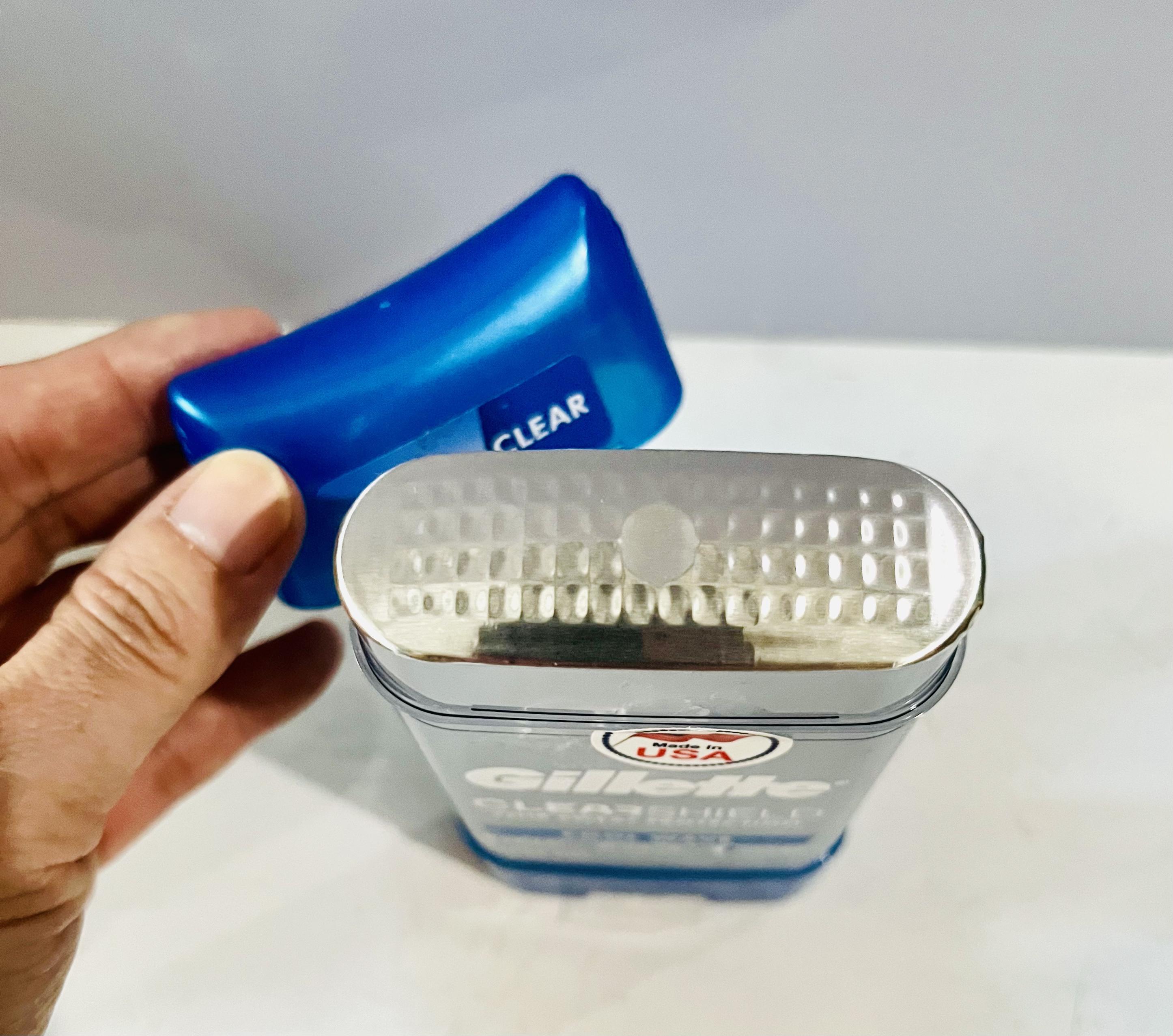 [HCM] Lăn khử mùi Gillette Clear Shield  107g - Mẫu mới có lựa chọn