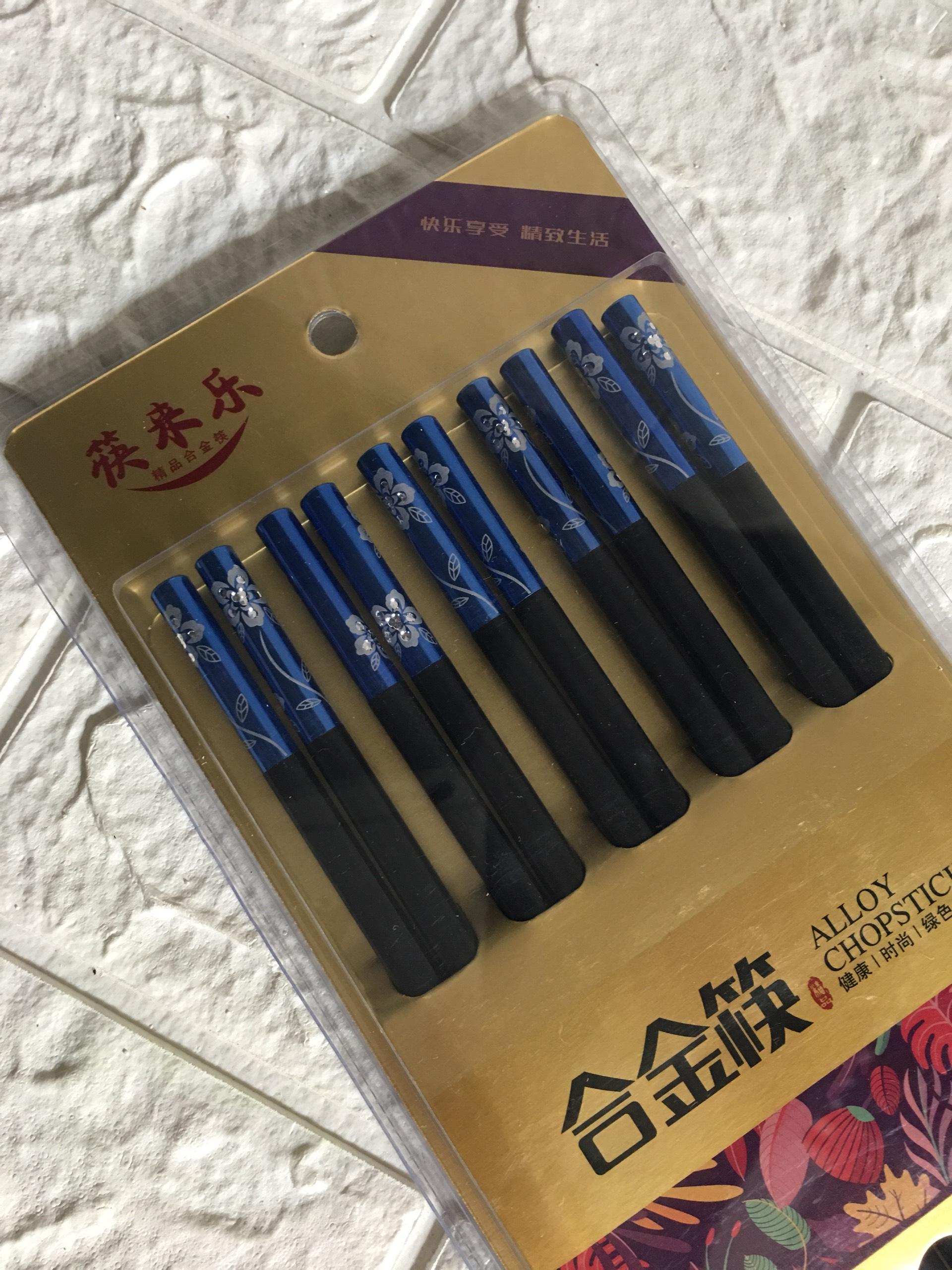 Đũa gỗ khắc hoa văn cao cấp