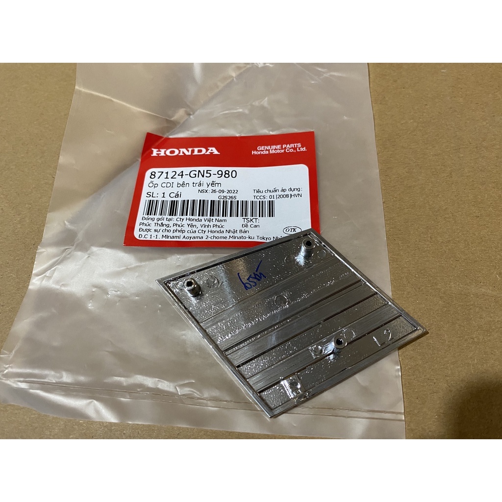 Ốp CDI bên trái yếm (87124GN5980)