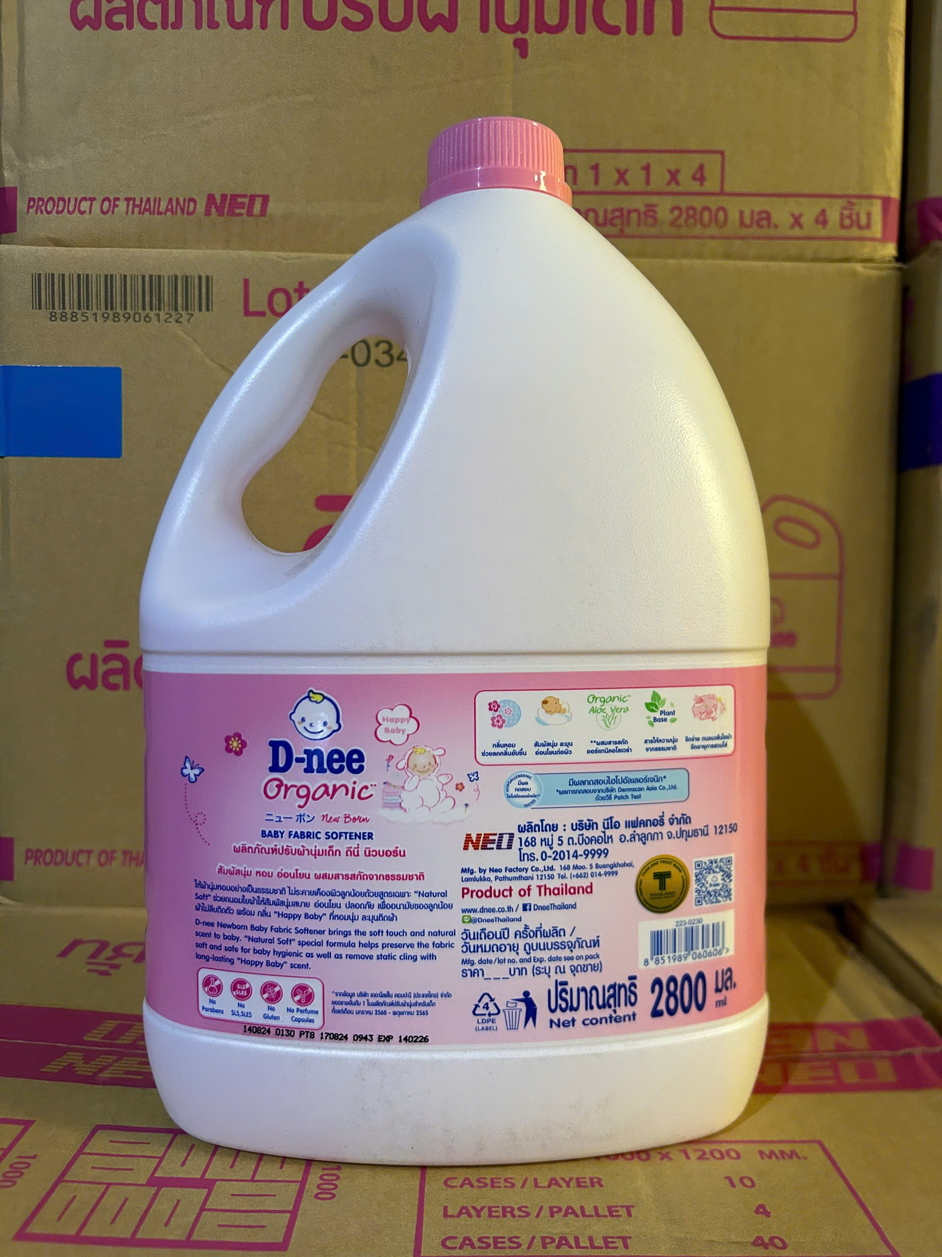 [HCM]Nước Xả Vải Dnee hàng Thái Lan 2800ml - Hồng