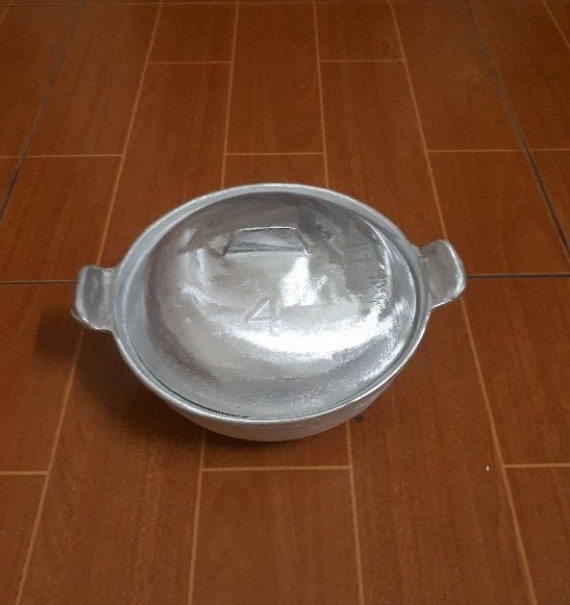 Nồi gang kho thịt cá 21cm ( số 4 )