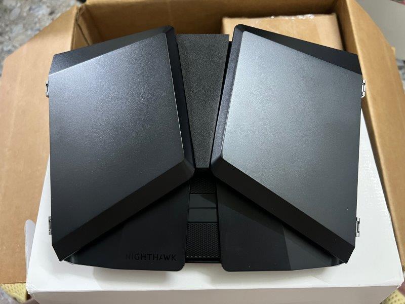 Bộ phát wifi Netgear AX12 RAX120V2 - AX6000 Wifi 6