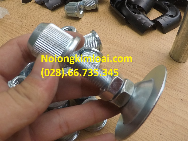 [HCM]Combo 5 chân thép tăng chỉnh D60  ty 12