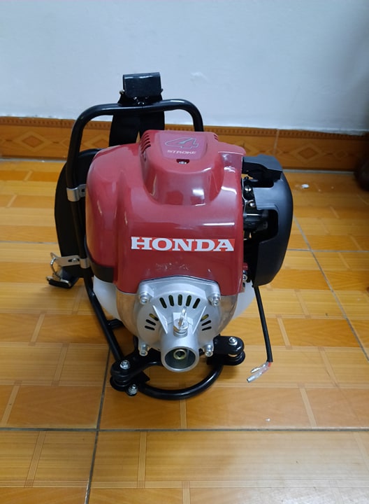 Máy cắt cỏ đeo lưng GX 35