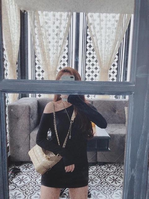 Áo thun trễ vai tay dài