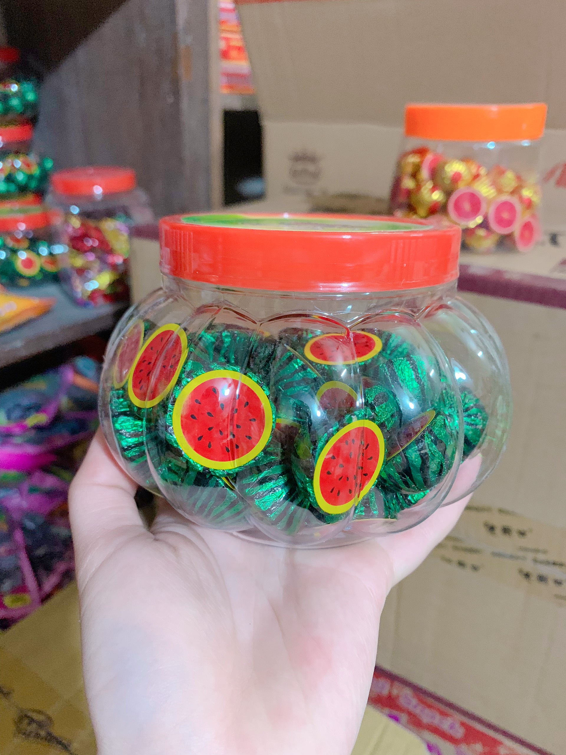 Kẹo Socola dưa hấu (hộp ~ 50 cái).
