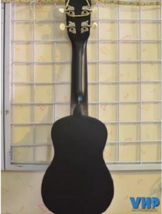 Đàn Ukulele Soprano Gỗ tặng 4 phụ kiện (Bao Sách Dây dự phòng Phím gảy).