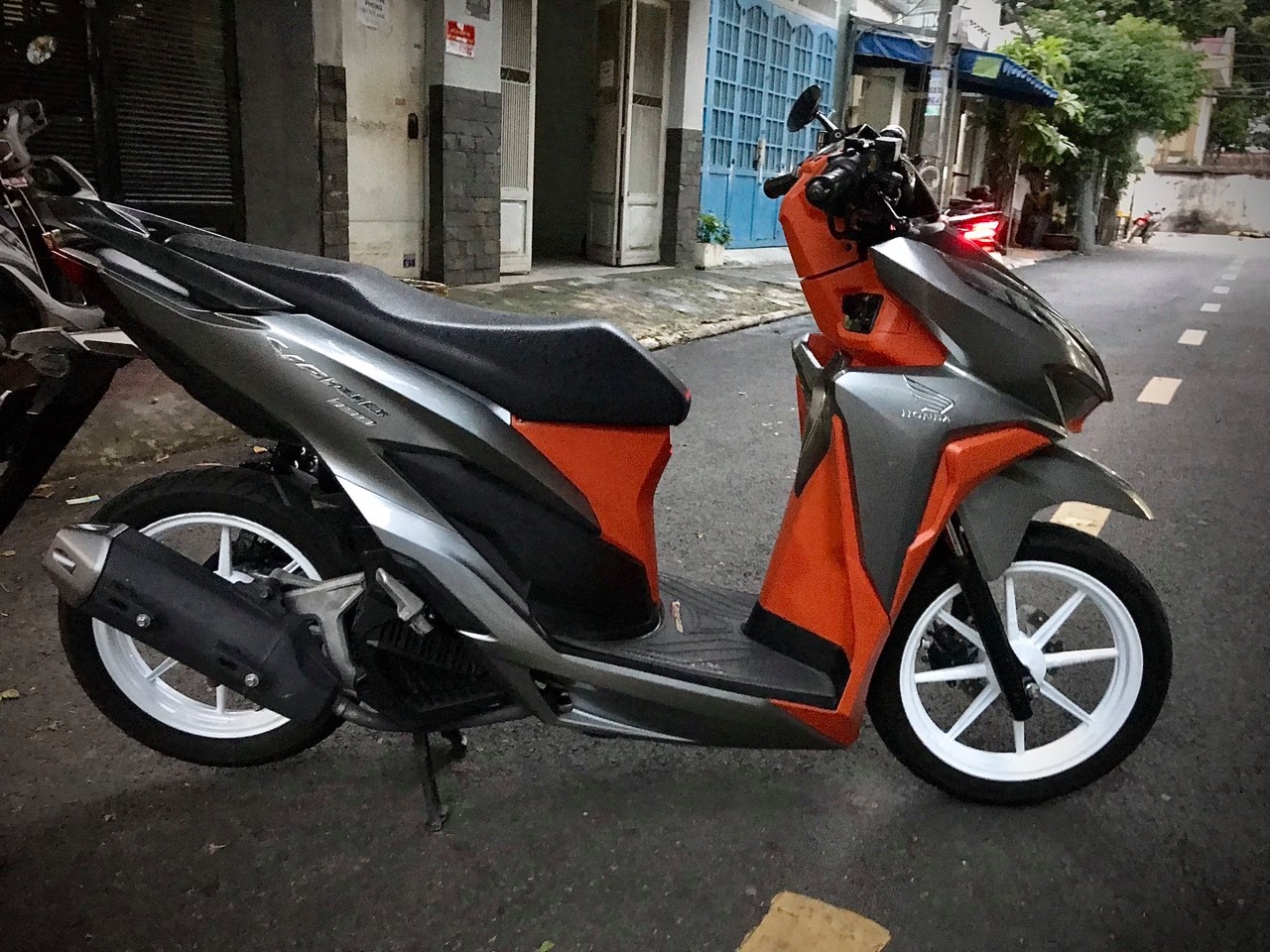 [HCM]TEM CHỮ NỔI SH VÀ VARIO - CLICK
