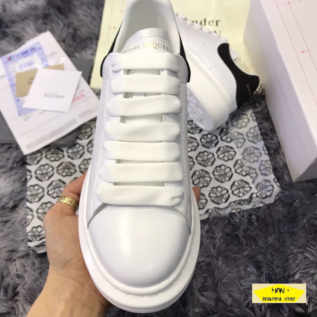 (HÀNG CỰC ĐẸP GIÁ SIÊU MỀM) Giày thể thao ALEXANDER MCQUEEN gót đen
