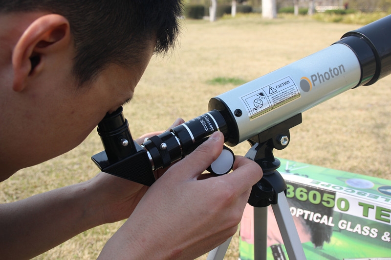 Kính thiên văn khúc xạ 50F360 Photon