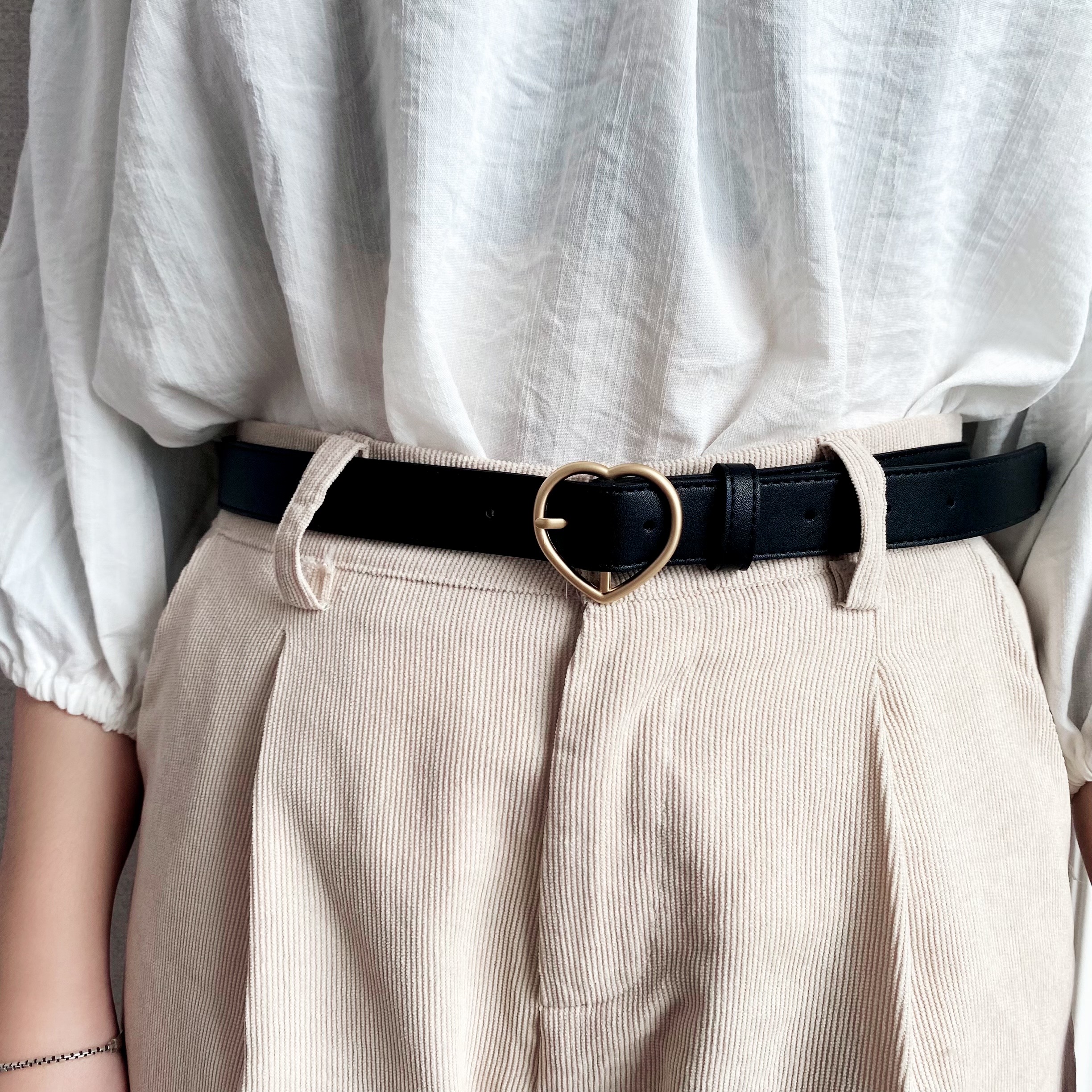Dây nịt nữ bản to trái tim Modleaf Heart belt Hàn Quốc