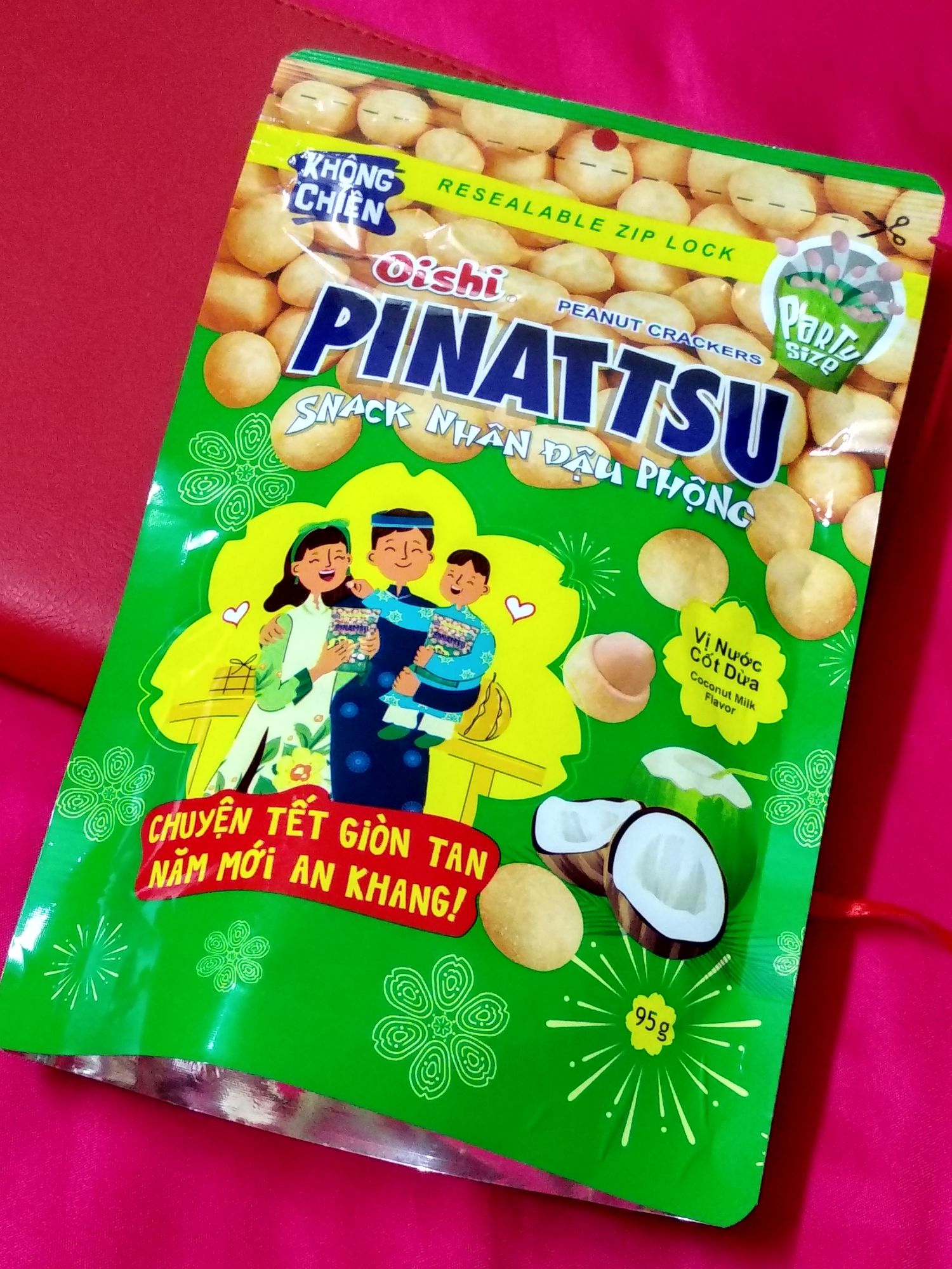 Đậu phộng Pinattsu Oishi vị nước cốt dừa (95g)