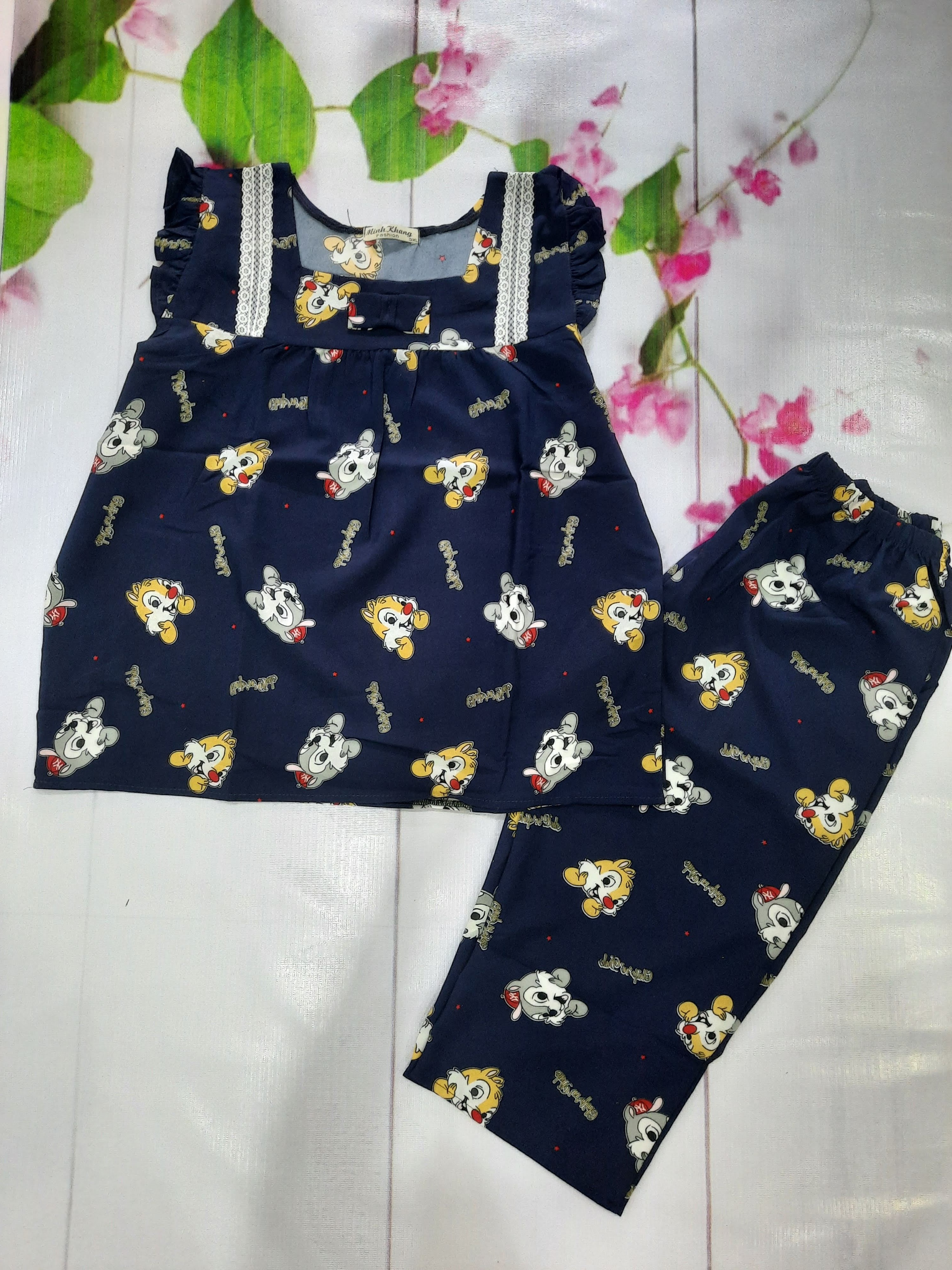 BỘ LỤA LỮNG, BỘ LỤA CÁNH TIÊN