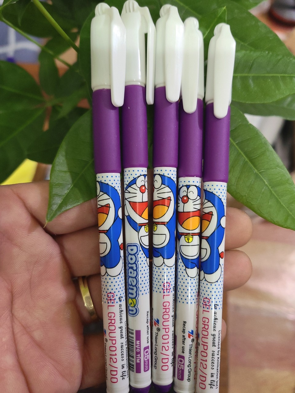 05 Cây Bút gel Doremon mực tím
