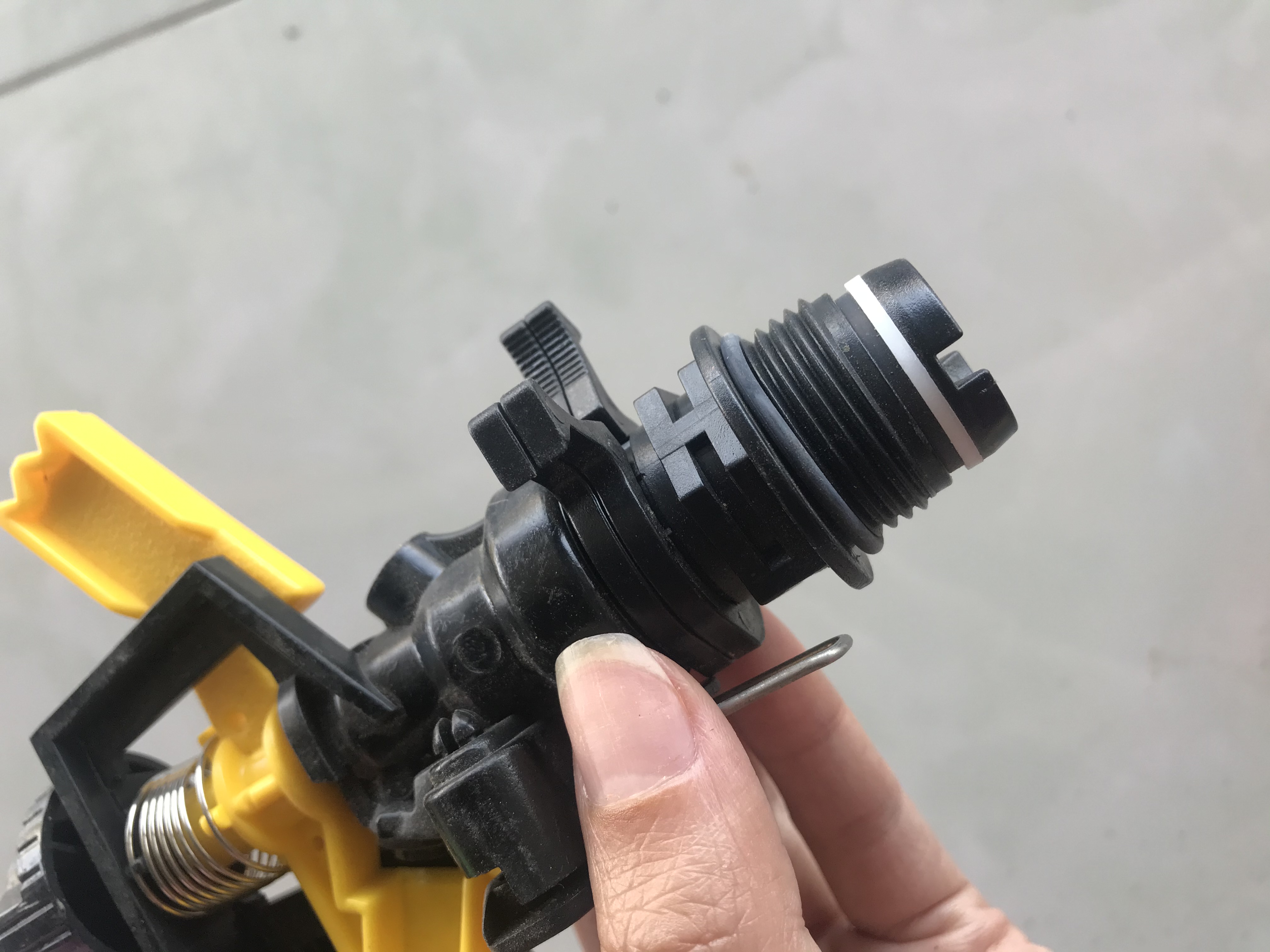 béc tưới cây cánh đập RN 21 27