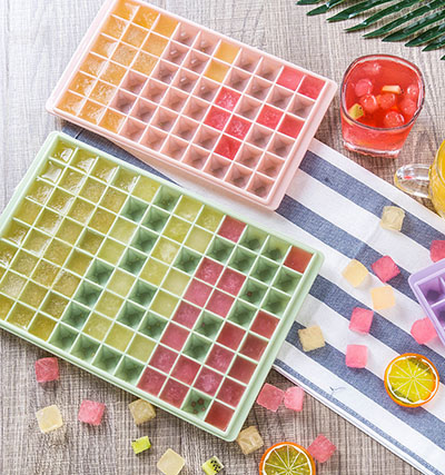 Khay làm đá cỡ lớn 96 ô Huy Tuấn