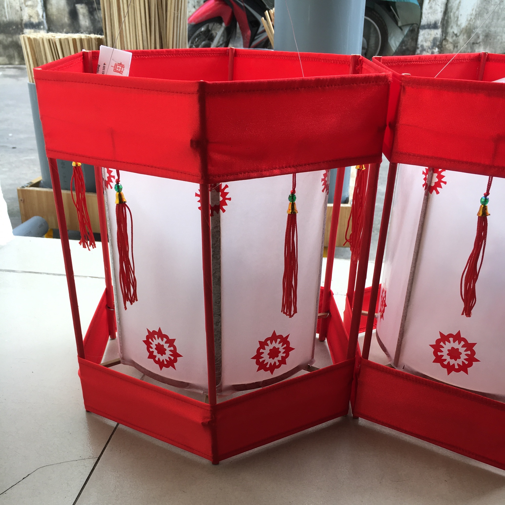 [HCM]Đèn kéo quân( dùng nến)chiều cao 30cm Tre vải và giấy gió