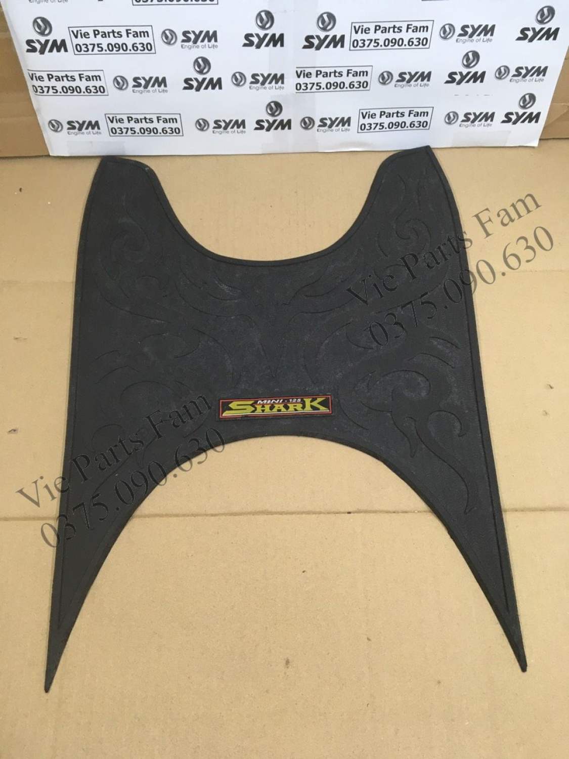 Thảm cao su lót sàn chân Shark Mini