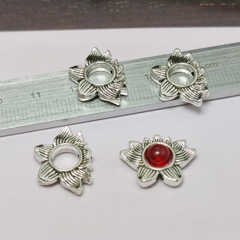 Charm hoa sen - KL068