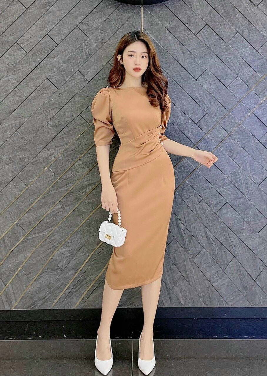Đầm body tay ngắn cổ thuyền ôn dáng