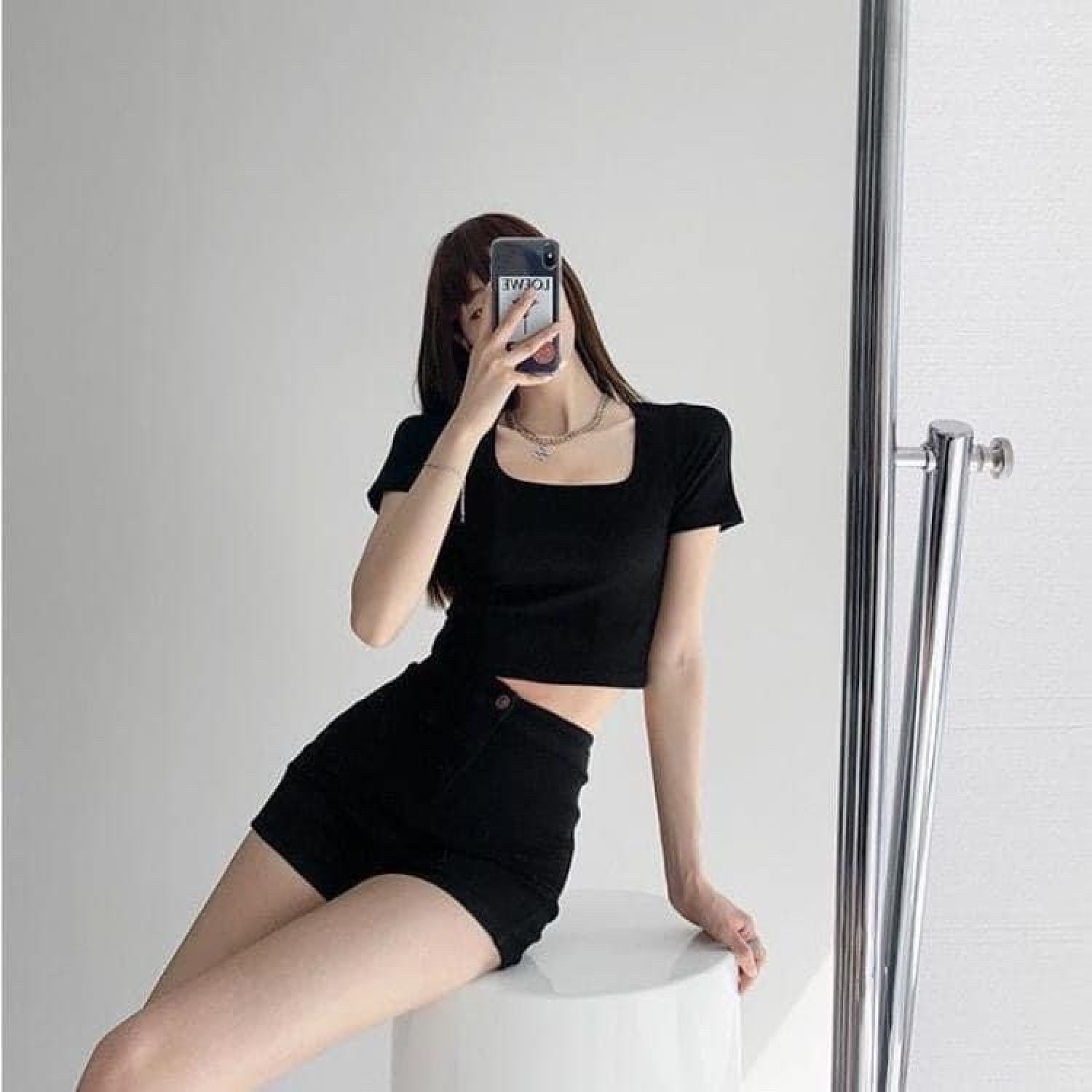 Quần Short Nữ Jean Giấy cạp Cao Khóa Trước