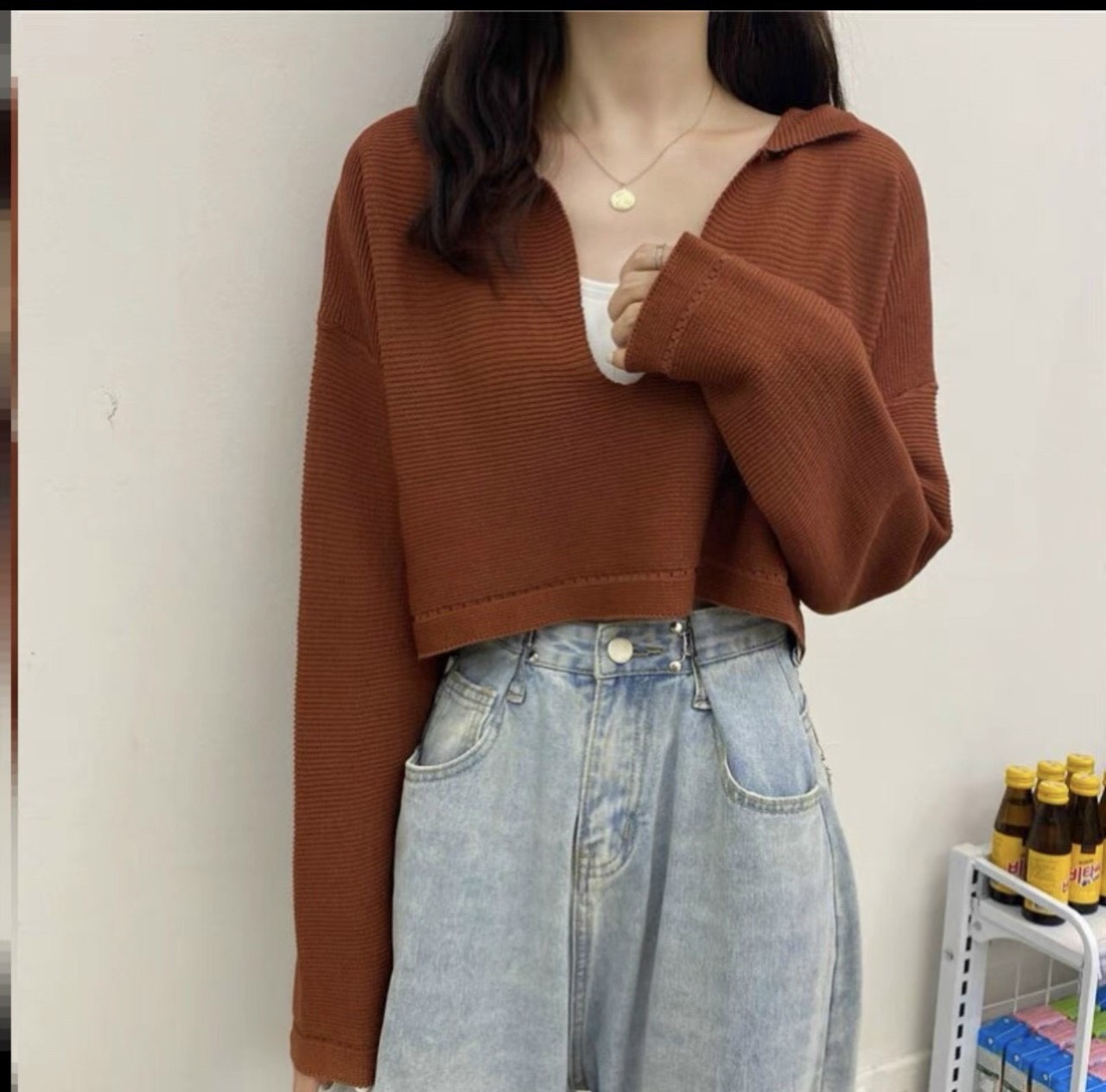 Áo thun gân len cổ bẻ dài tay croptop