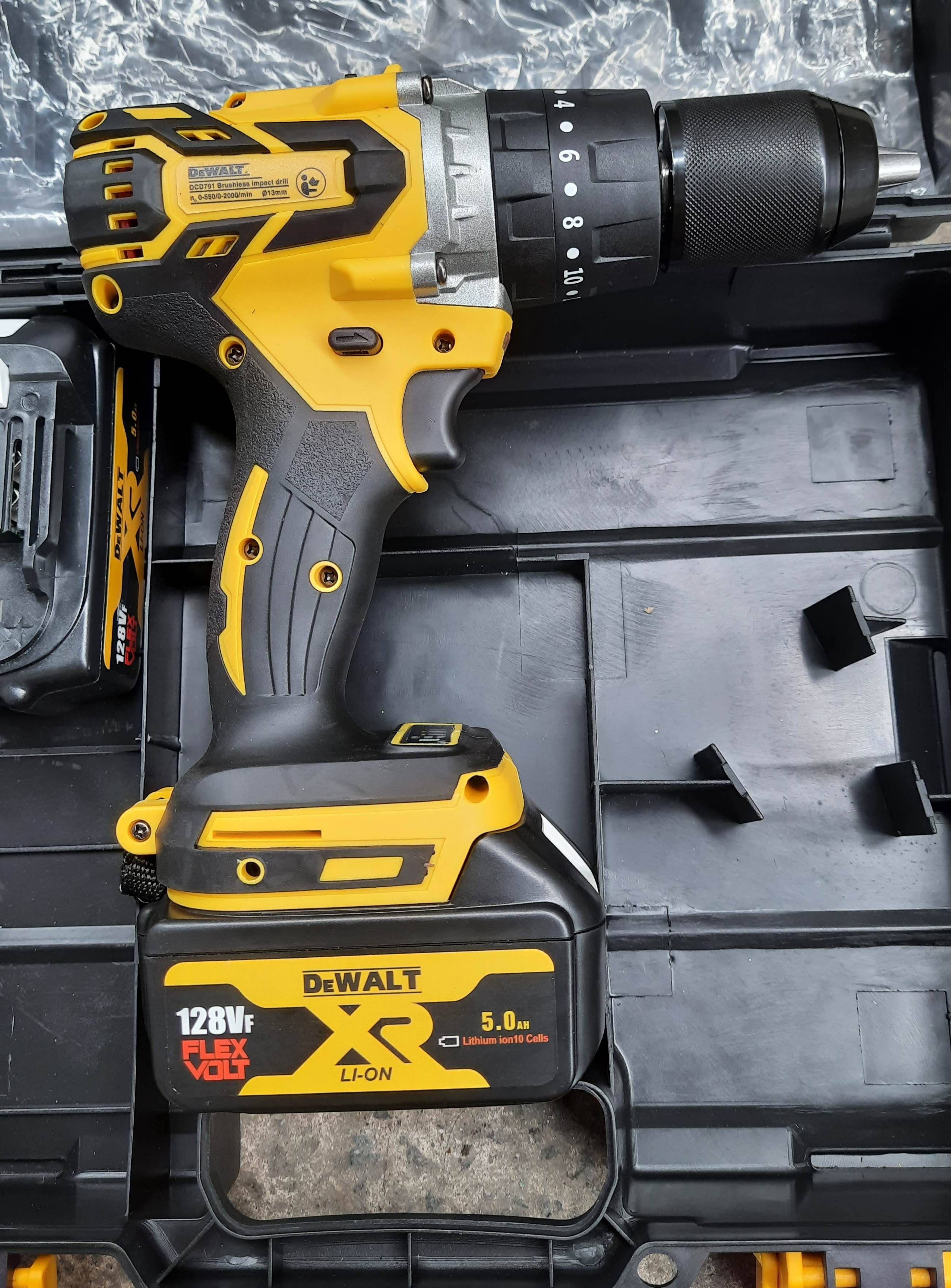 [HCM]Máy khoan pin DeWalt 3 chức năng
