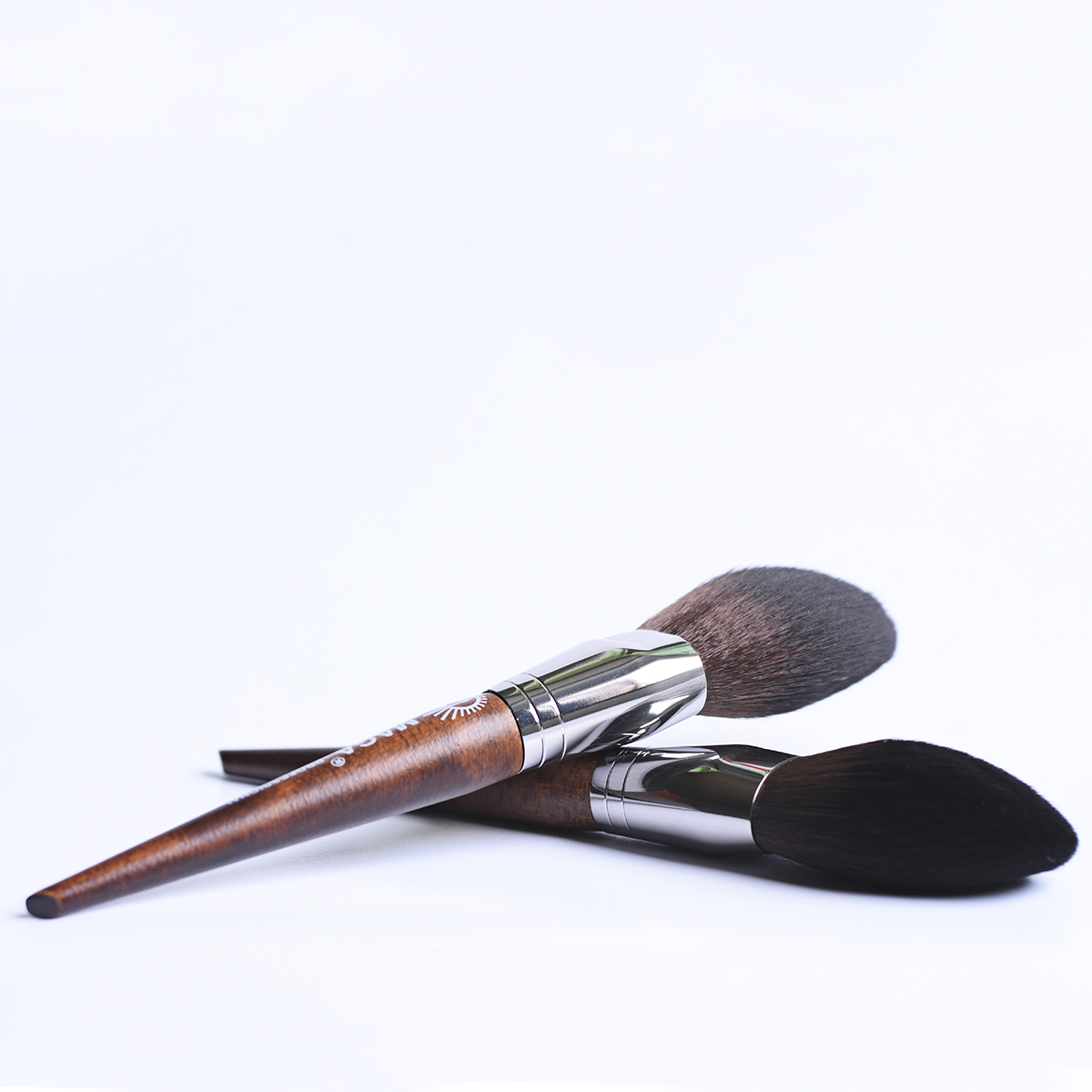 [HCM]Cọ Phủ Phấn Nén MAGA PRECISION POWDER BRUSH 05