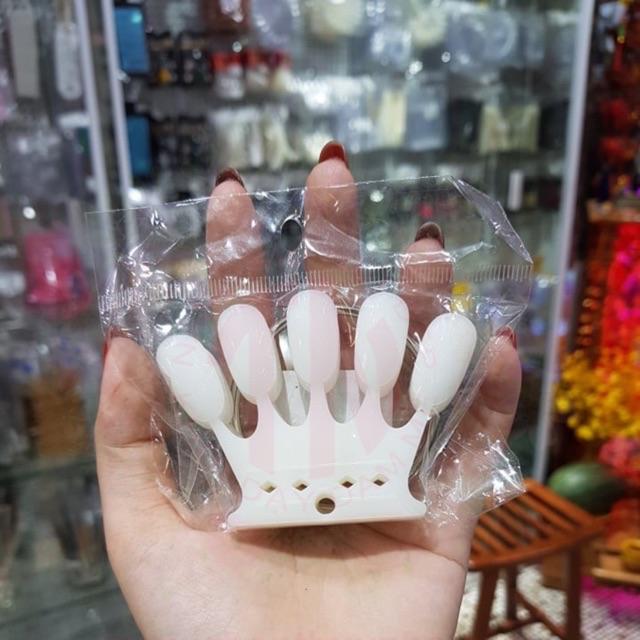 [HCM]Móng vỉ vương miệng (50 móng)
