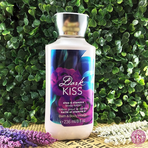 Dưỡng Thể Bath & Body Works - Dark Kiss 236ml