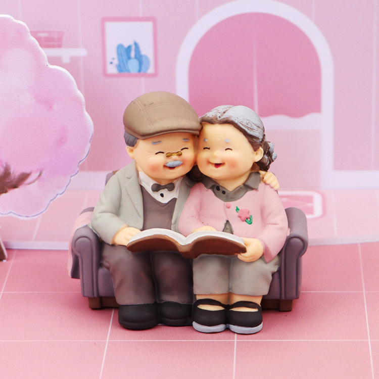 [HCM]KHUYẾN MÃI LỚN Tượng Ông Bà Đọc Sách Trang Trí