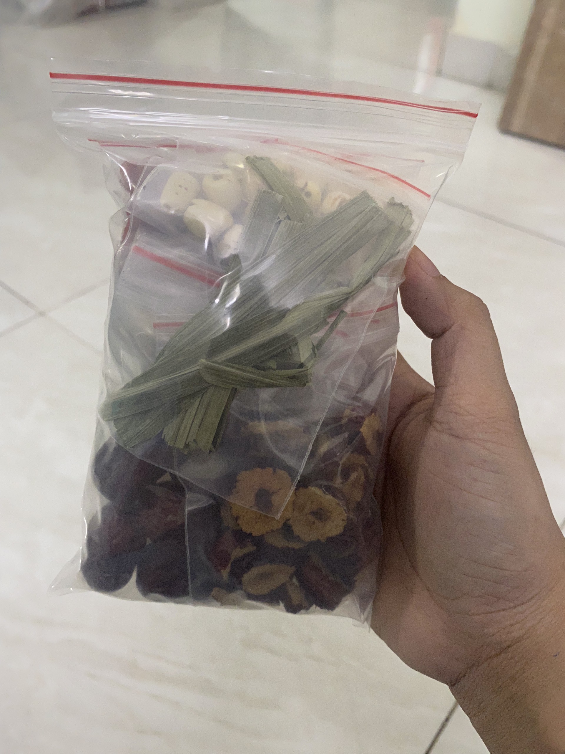 Chè dưỡng nhan Set dùng thử nấu được 5-7 chén