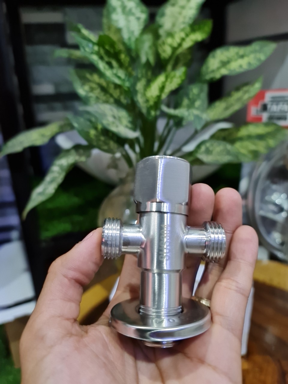 Van chia nước , van T khoá inox 304