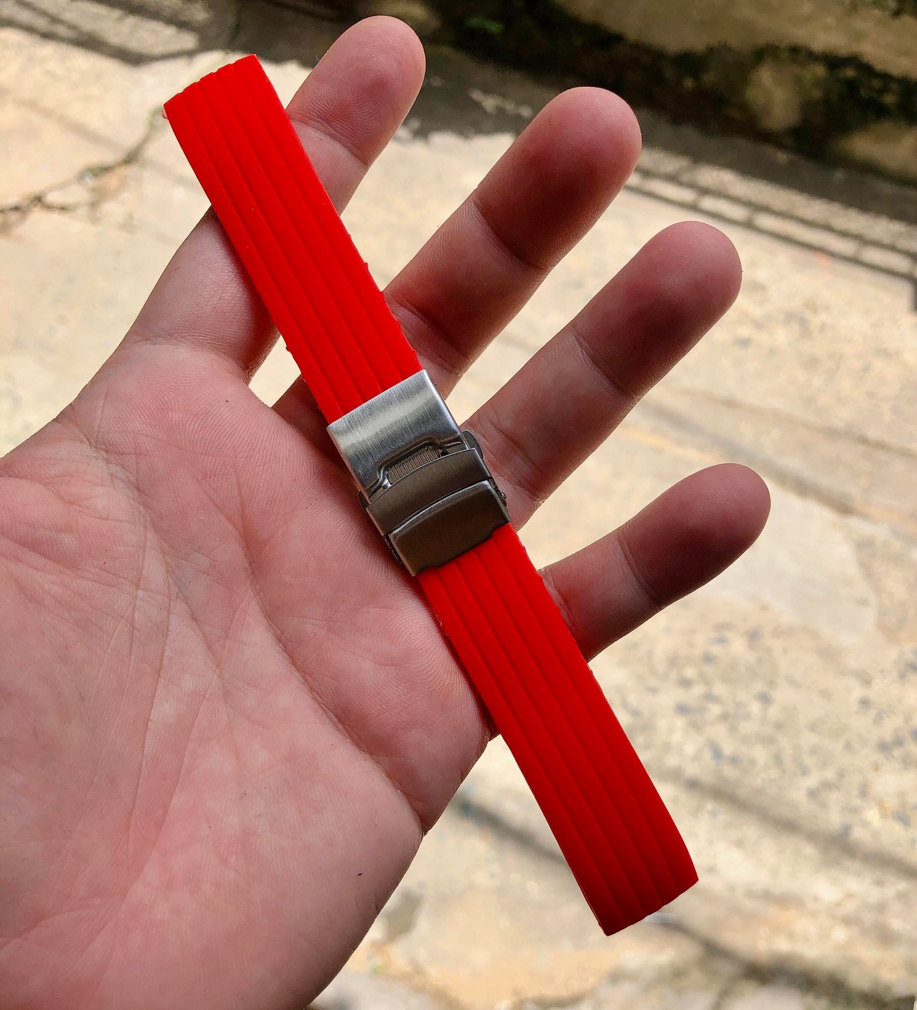 Dây đồng hồ cao su Silicone khóa bấm kèm hình thật