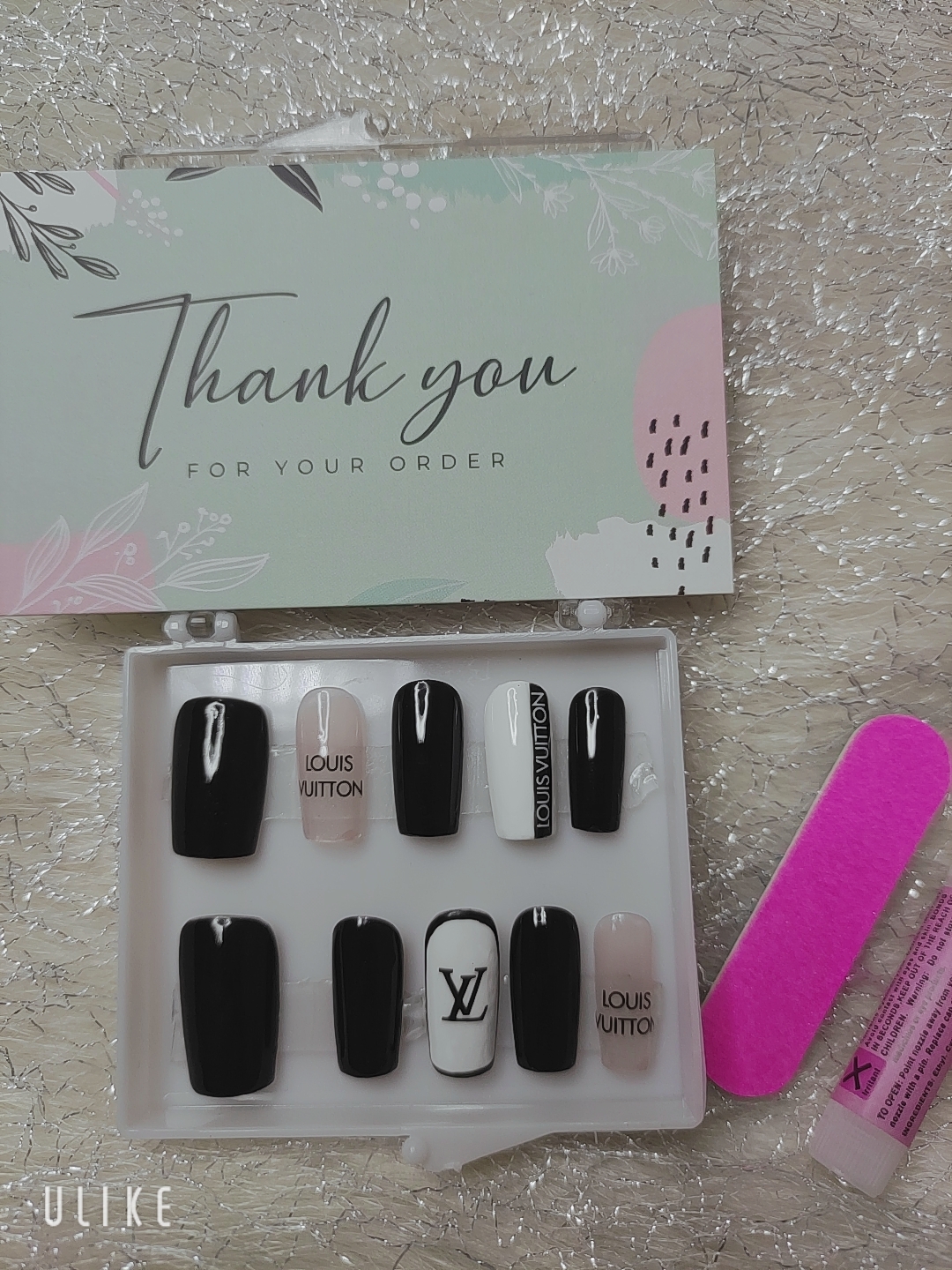 Nail Box tự thiết kế thương hiệu eo vì