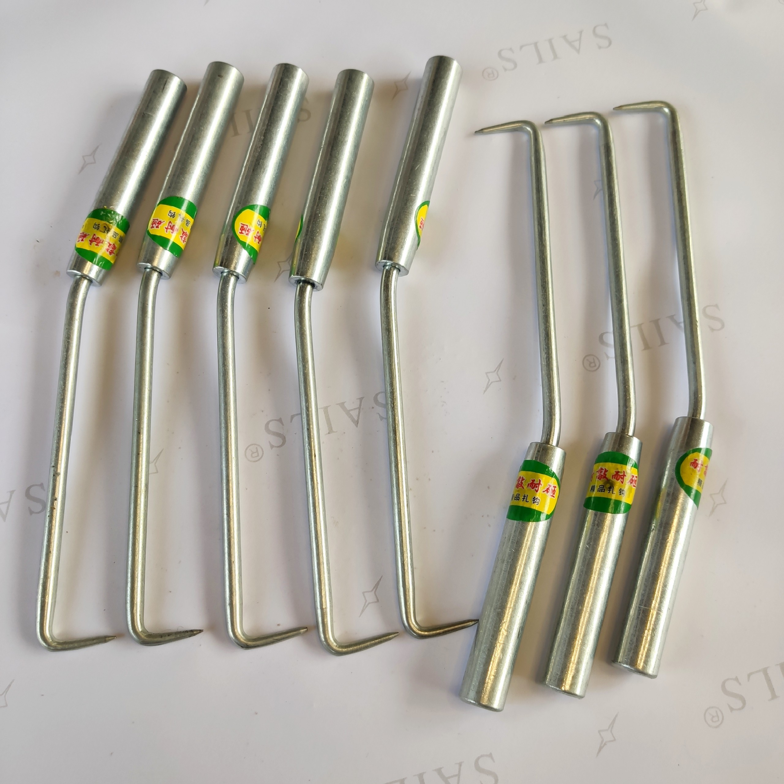 Móc xoay thép ly xây dựng