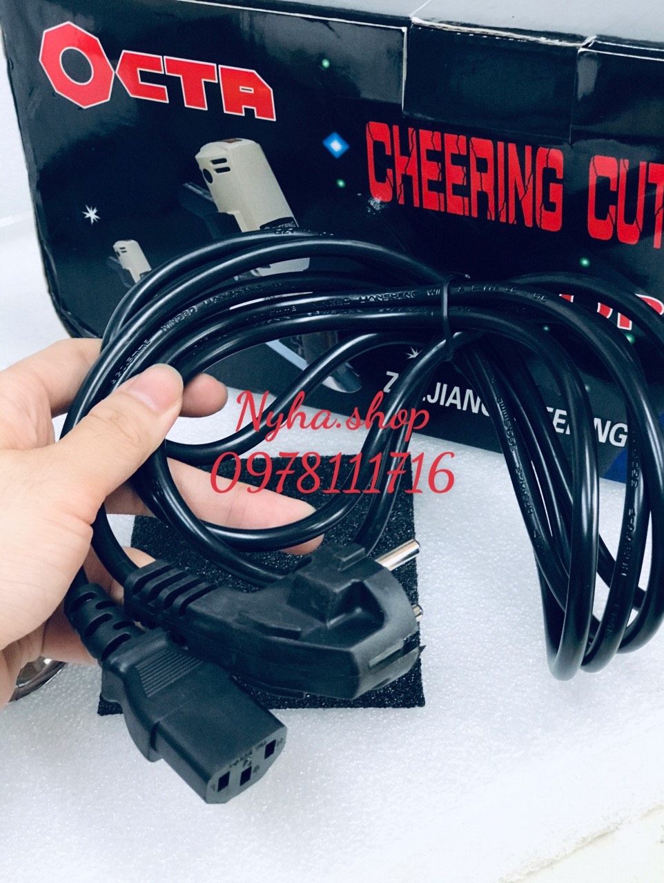 MÁY CẮT VẢI CẦM TAY ĐĨA OCTA / CHEERING