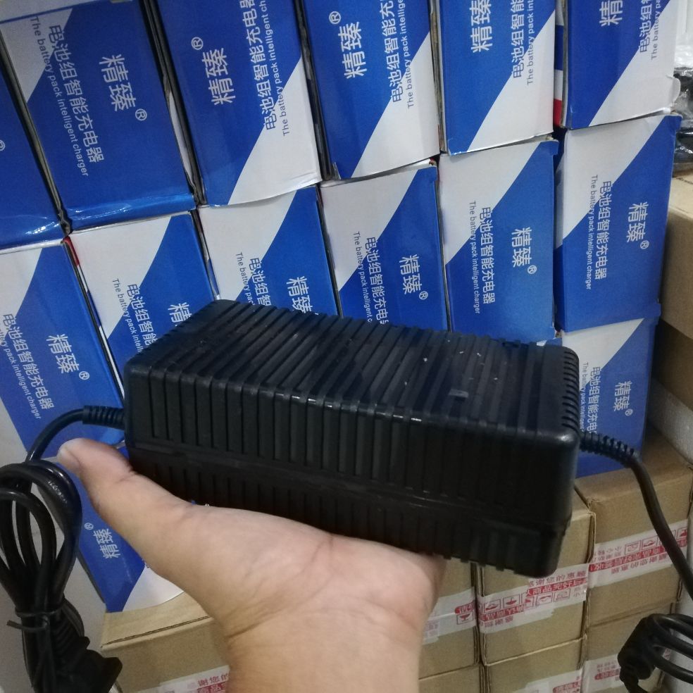Sạc pin lithium 12.6v và 14.6v dòng 10a