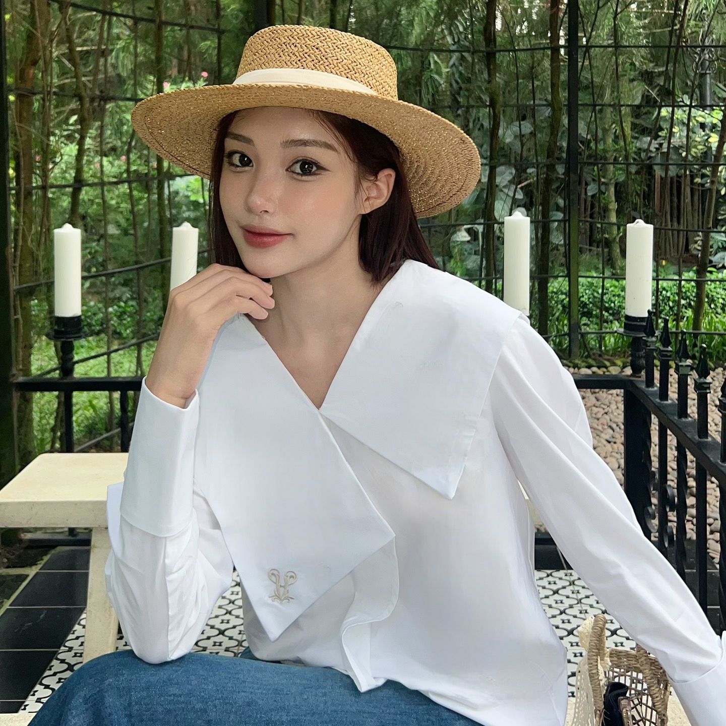 Julia Shirt - Áo Sơ Mi Nữ Kiểu Cổ Thủy Thủ Tay Dài Form Rộng Vạt Thêu Logo Phong Cách Tiểu Thư Màu Trắng & Xanh Đi Học Đi Làm Đi Chơi