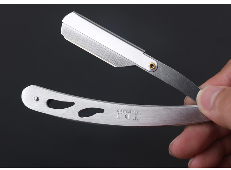 Combo of 2 hair clipper & Trimmer + multi-function razor