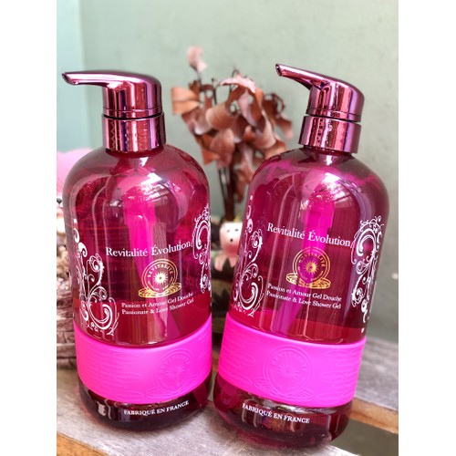 Sữa tắm nước hoa Revitalite Evolution 800ml