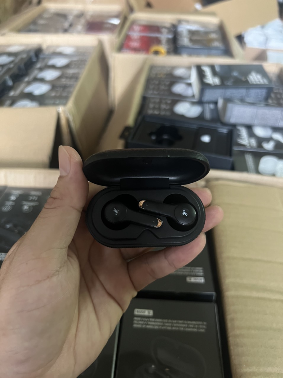 Tai nghe Marshall Mode 3  | Giá rẻ, bảo hành uy Tín Marshall Mode 3 Kết Nối Không Dây