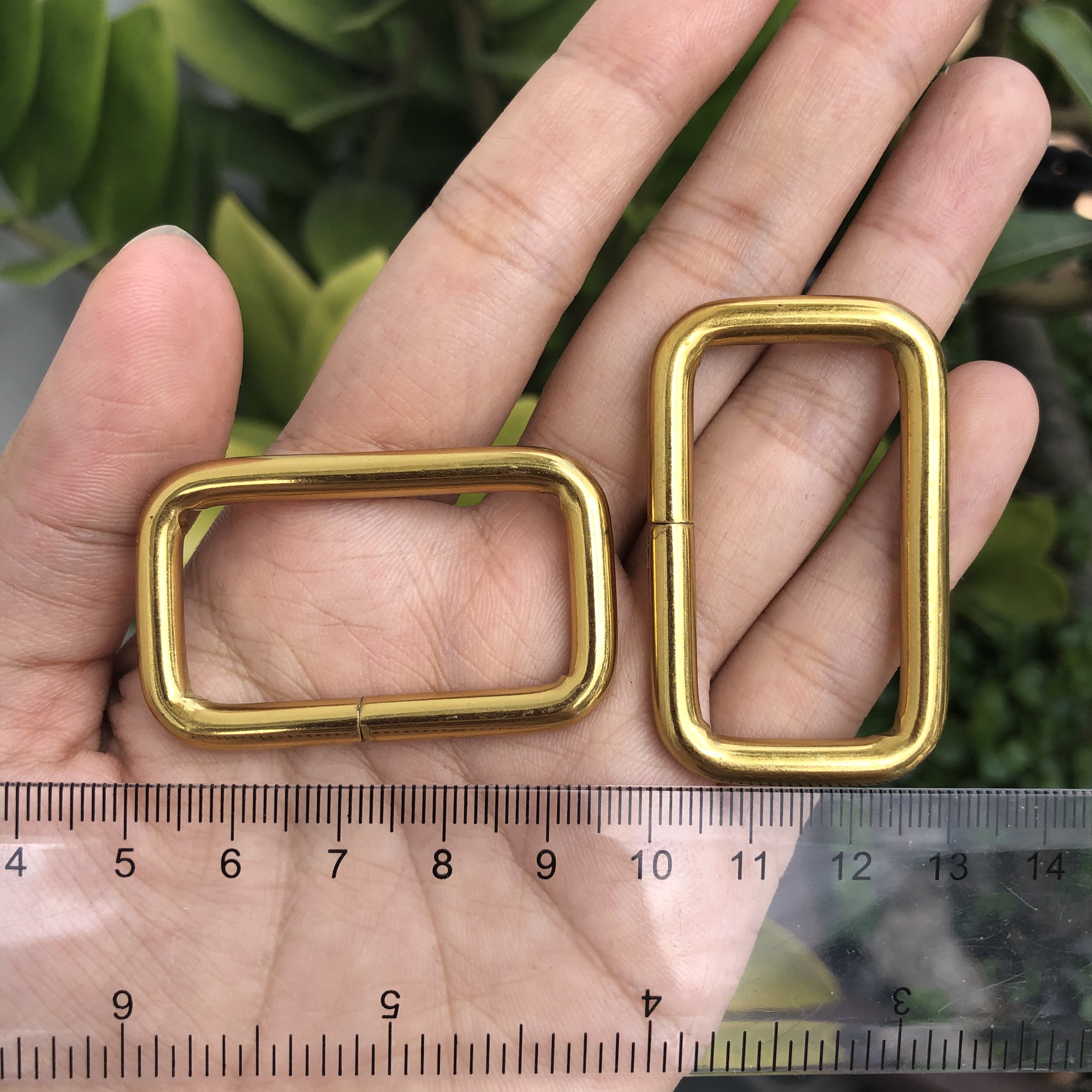 Khoen chữ nhật vàng cổ 3.8cm