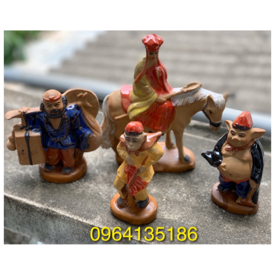 Tượng thầy trò đường Tăng gốm sứ Bát Tràng