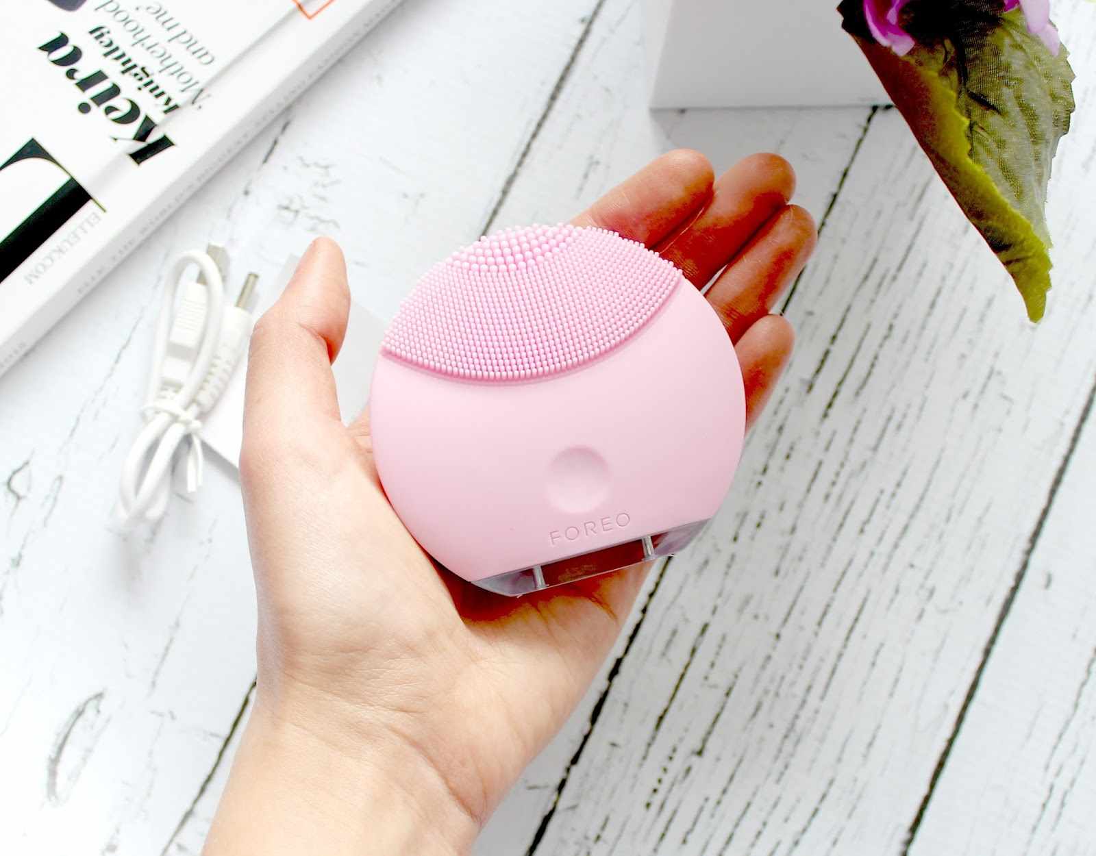 [HCM]máy rửa mặt Forever Luna Mini phiên bản 2